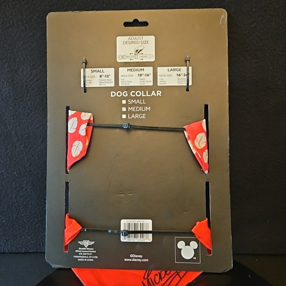 🆕️Disney Medium Dog Collar w/ Mickey Mouse Stitch Bandanas Reversible Washable - Picture 5 of 6